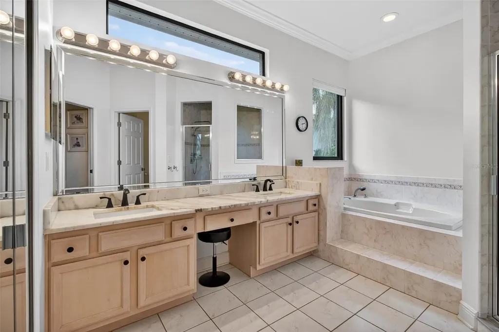 820 Sand Pine Drive NE St Petersburg FL 33703