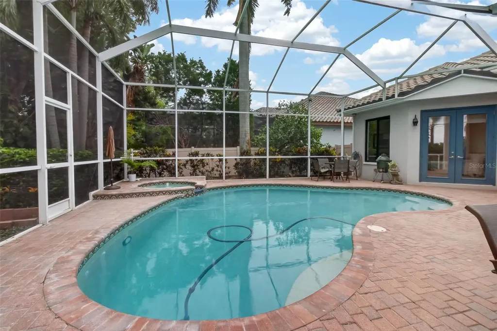 820 Sand Pine Drive NE St Petersburg FL 33703