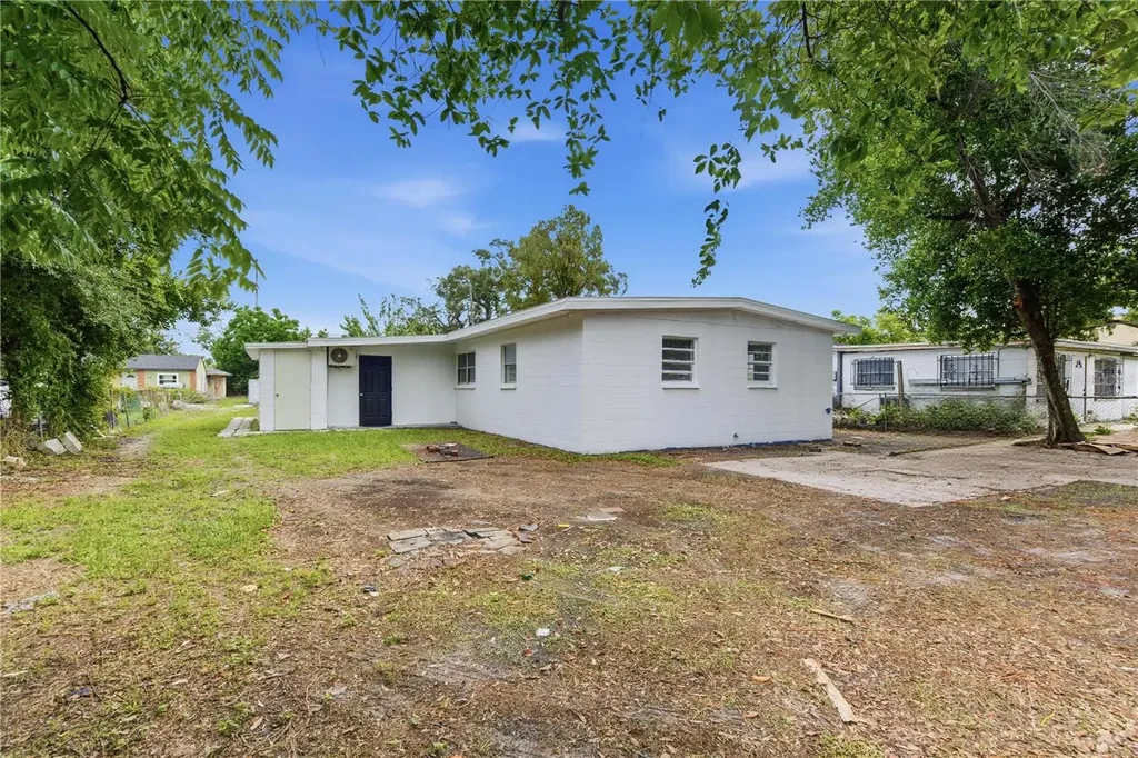 317 E Hydrangia Street Tampa FL 33612