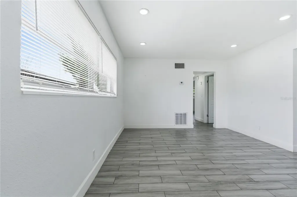 317 E Hydrangia Street Tampa FL 33612