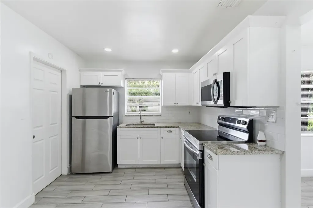 317 E Hydrangia Street Tampa FL 33612