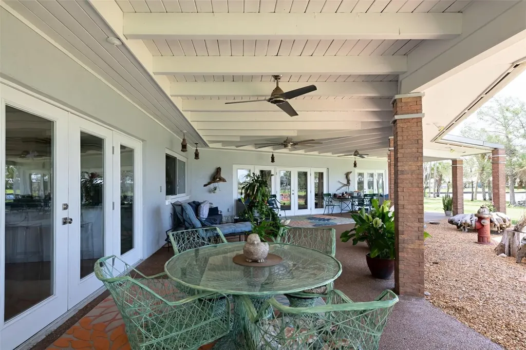 11580 W Dixie Shores Drive Crystal River FL 34429