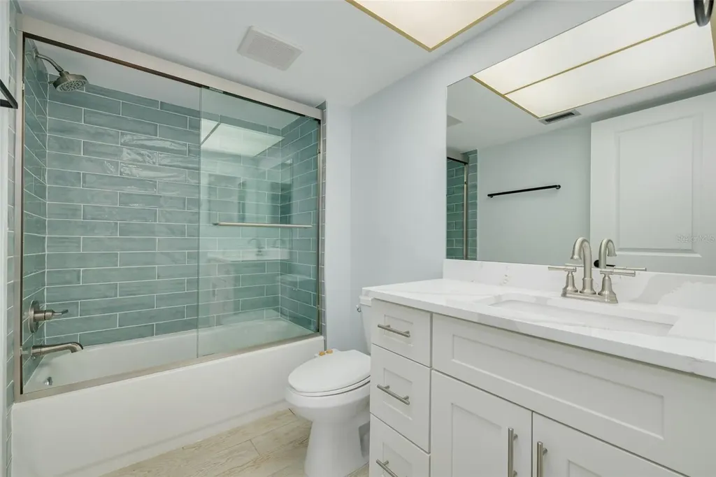 4580 Overlook Drive NE St Petersburg FL 33703
