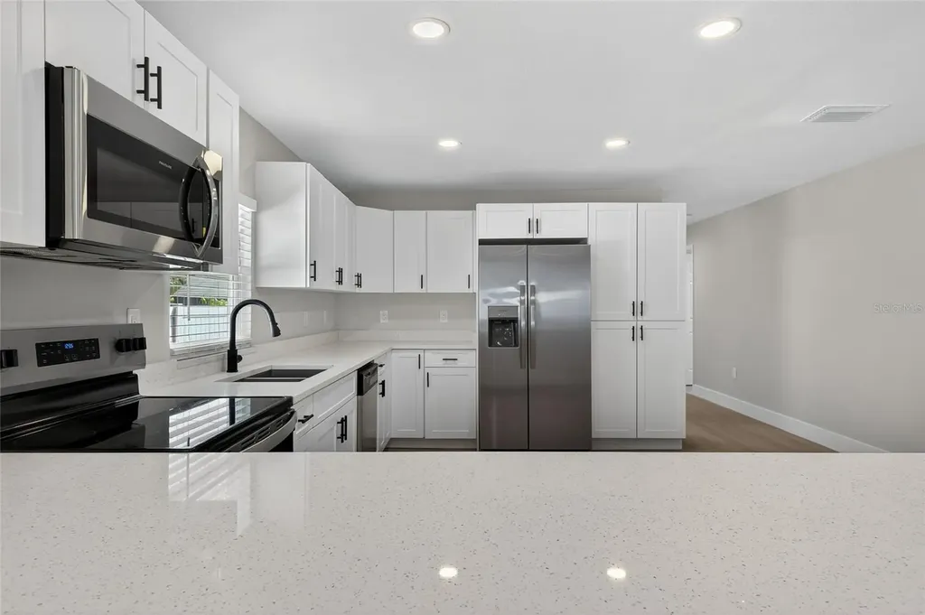 4248 4th Avenue S St Petersburg FL 33711