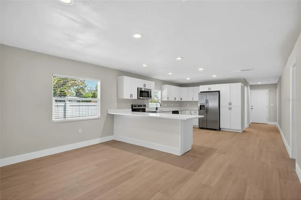 4248 4th Avenue S St Petersburg FL 33711