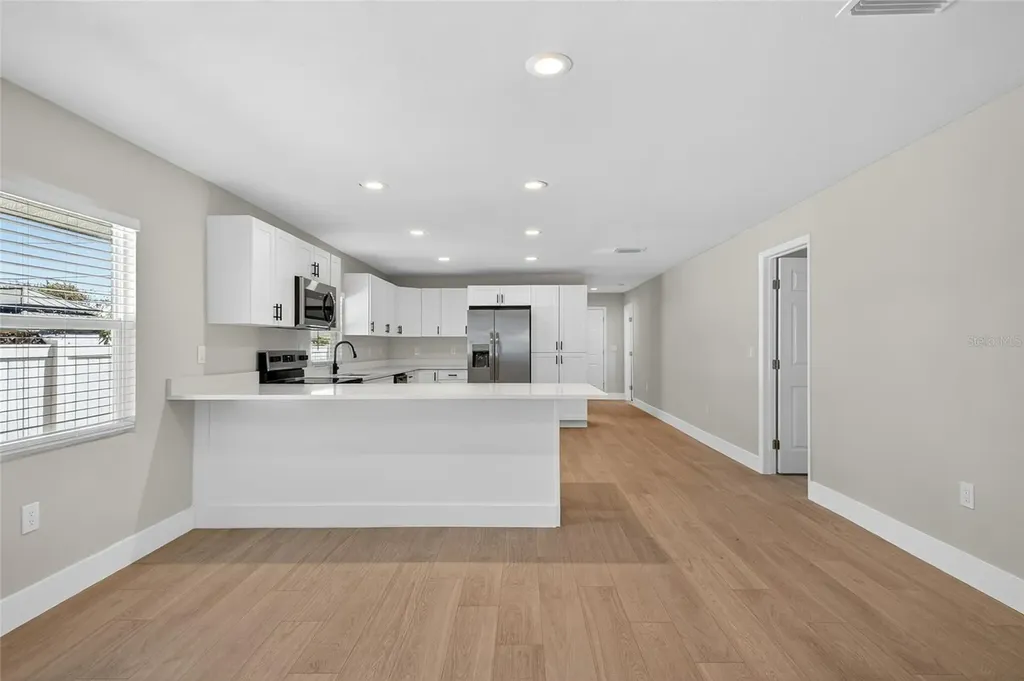 4248 4th Avenue S St Petersburg FL 33711