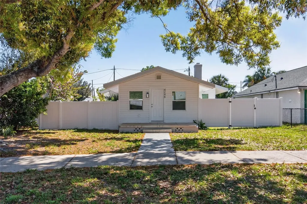 4248 4th Avenue S St Petersburg FL 33711