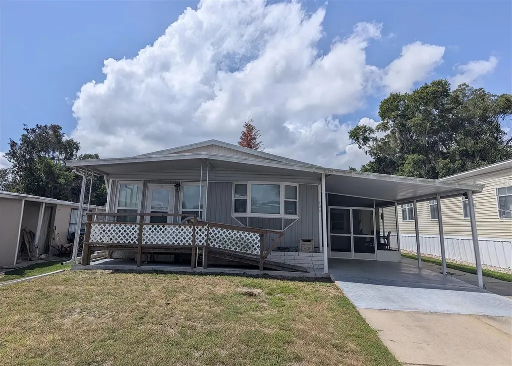 526 Cassandra Lane Lakeland FL 33809