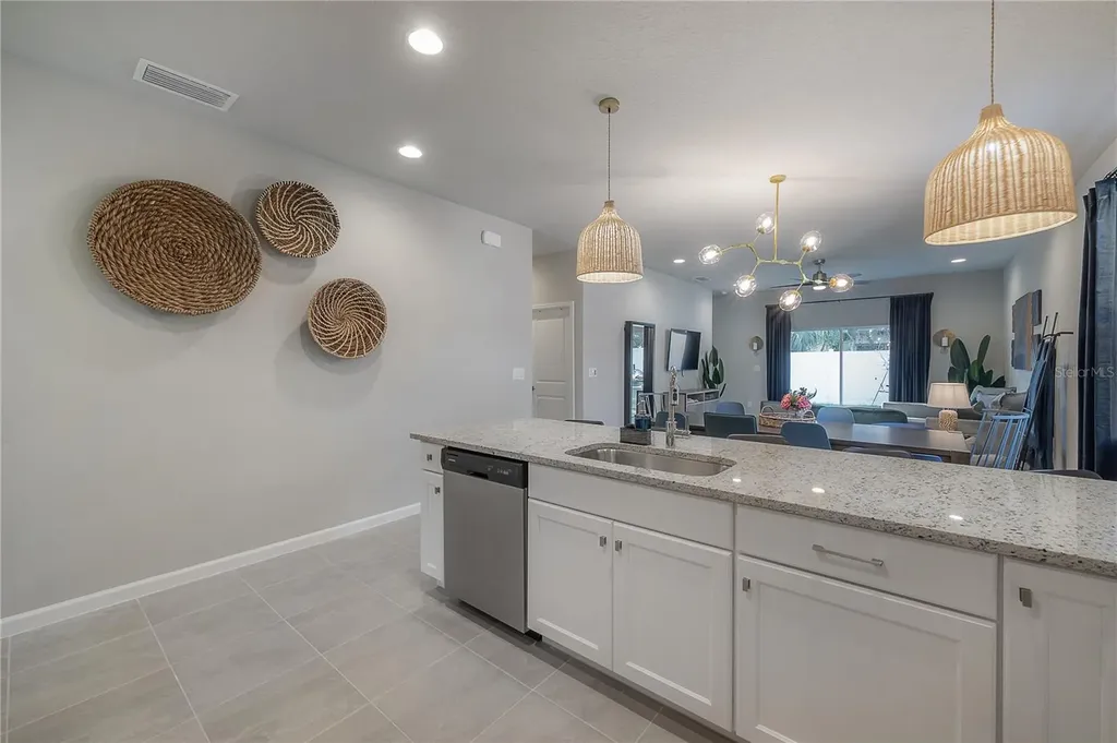 2215 E 19th Avenue Tampa FL 33605