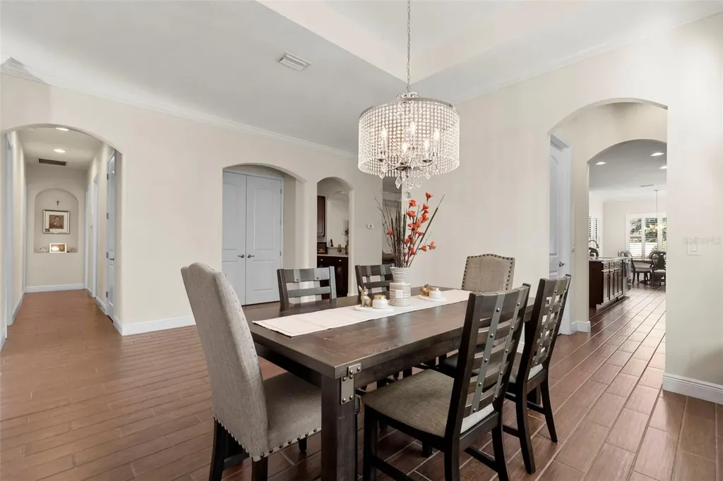 5134 Lakecastle Drive Tampa FL 33624