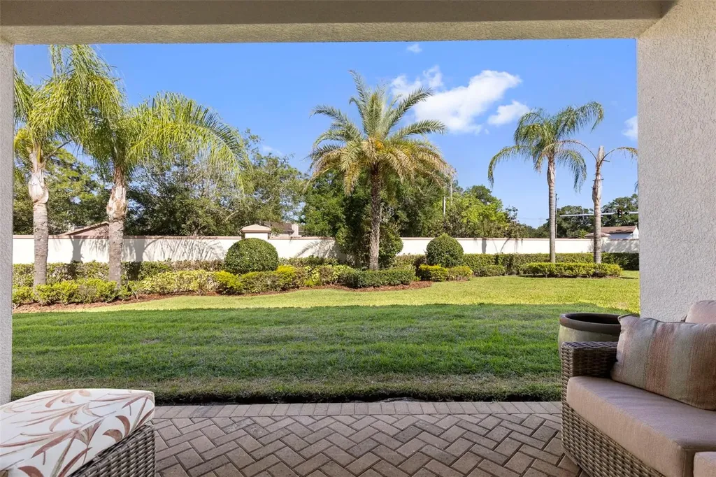 5134 Lakecastle Drive Tampa FL 33624
