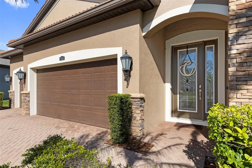 5134 Lakecastle Drive Tampa FL 33624