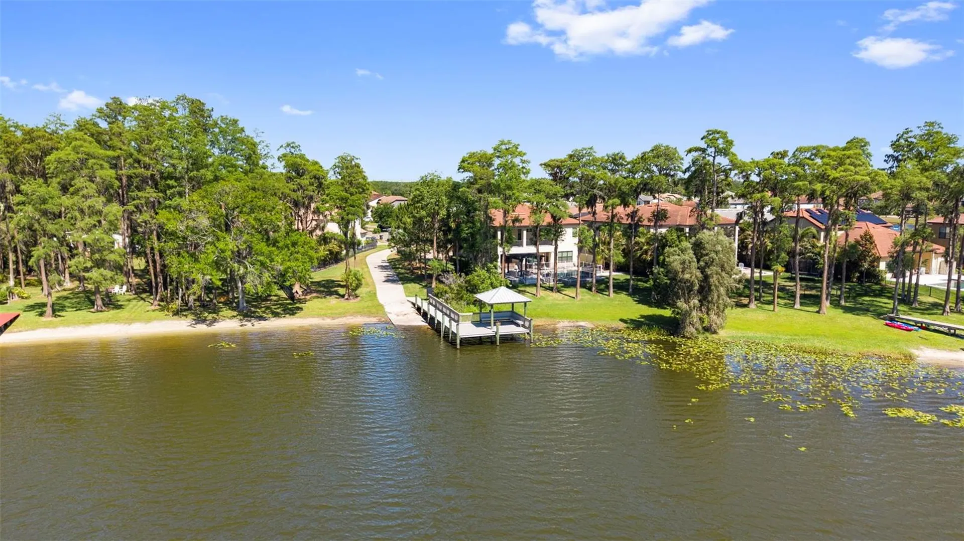 5134 Lakecastle Drive Tampa FL 33624