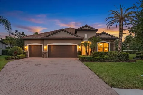 5134 Lakecastle Drive Tampa FL 33624