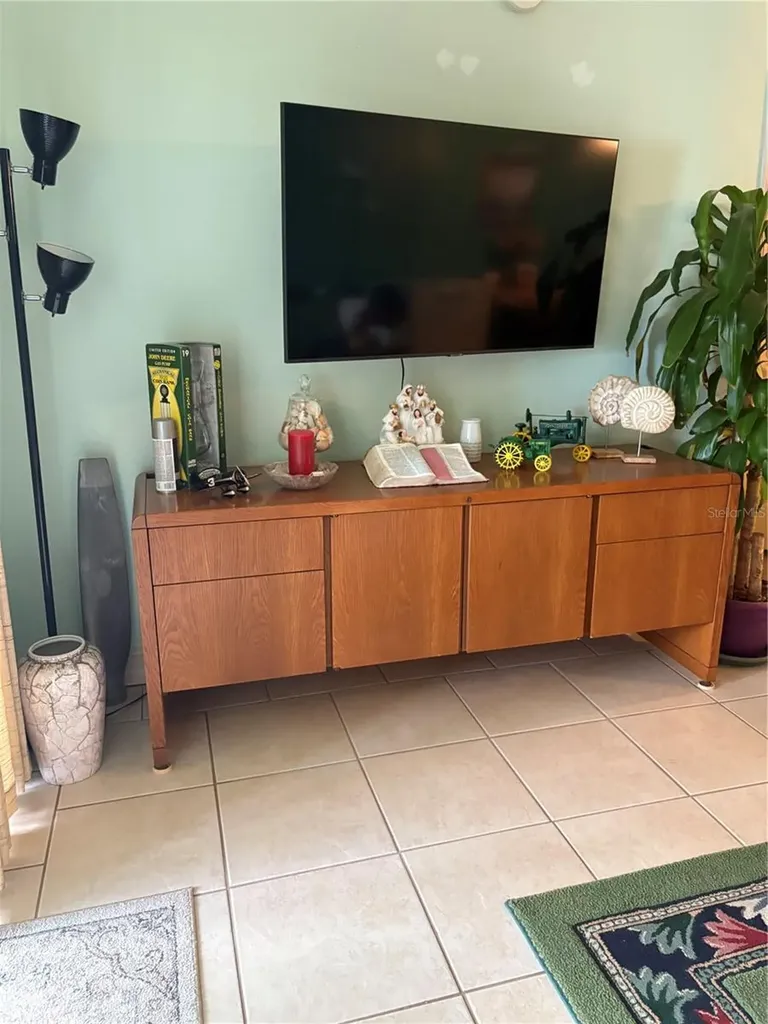 1200 37th Street N St Petersburg FL 33713