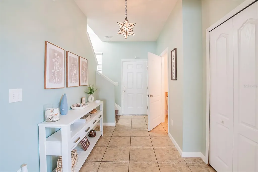 402 Britton Shores Court Ruskin FL 33570