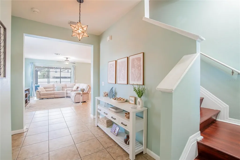 402 Britton Shores Court Ruskin FL 33570