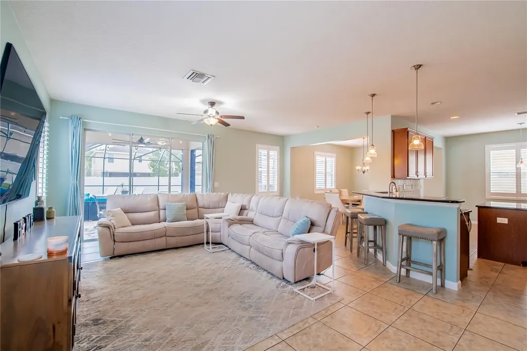 402 Britton Shores Court Ruskin FL 33570