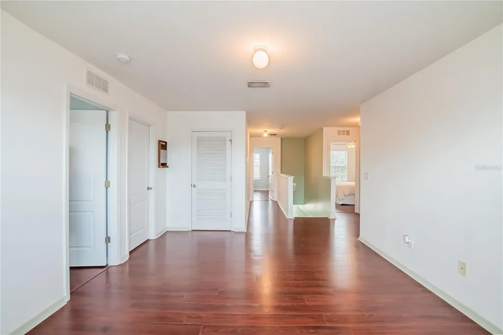 402 Britton Shores Court Ruskin FL 33570