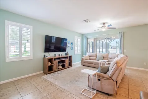 402 Britton Shores Court Ruskin FL 33570