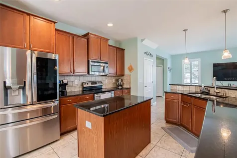 402 Britton Shores Court Ruskin FL 33570