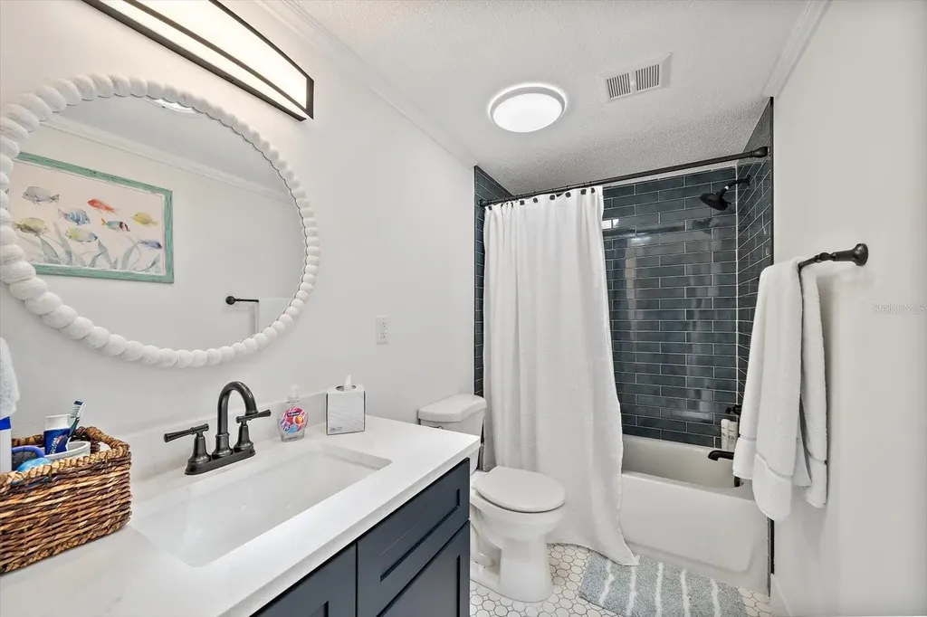 820 Spanish Drive S Longboat Key FL 34228