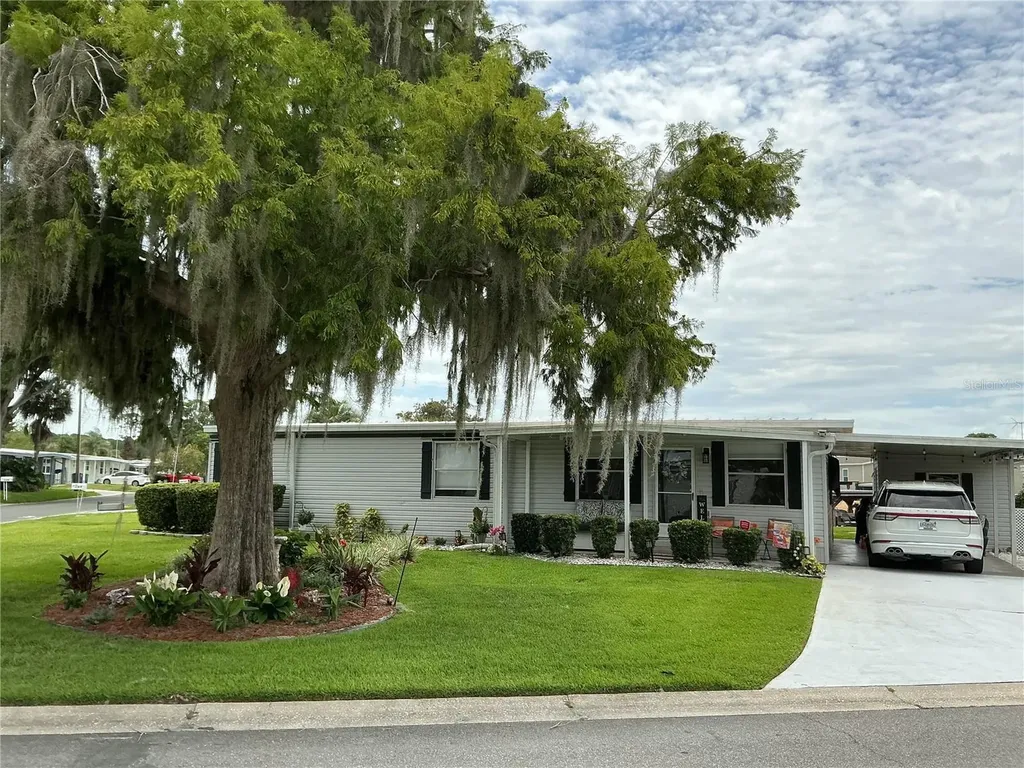 2409 Vindale Road Tavares FL 32778