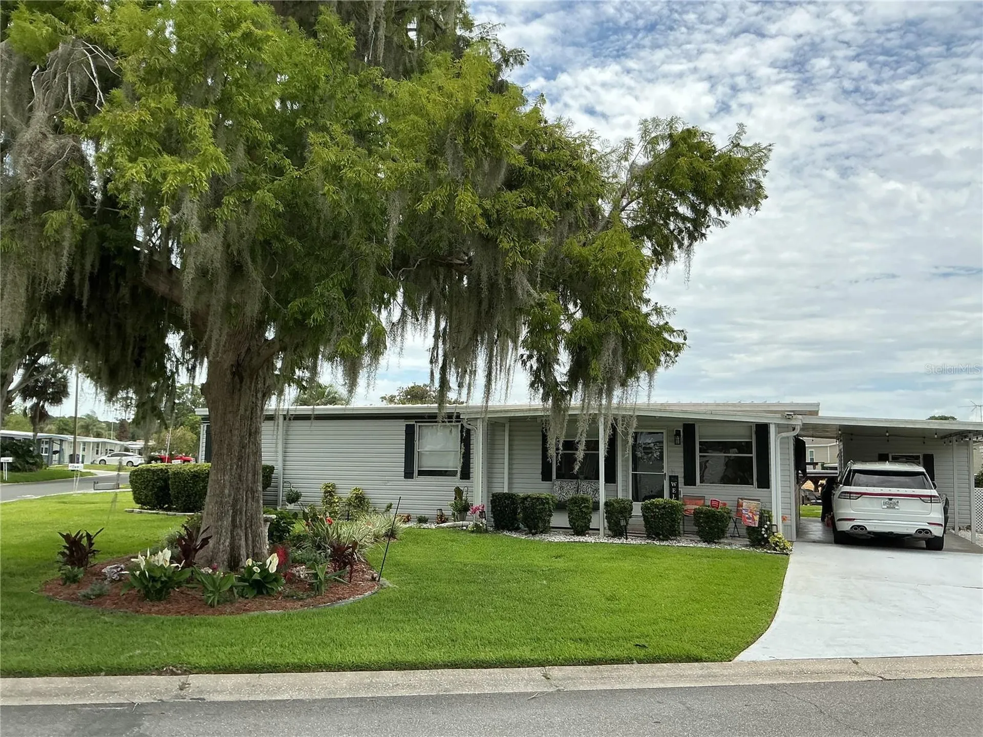 2409 Vindale Road Tavares FL 32778