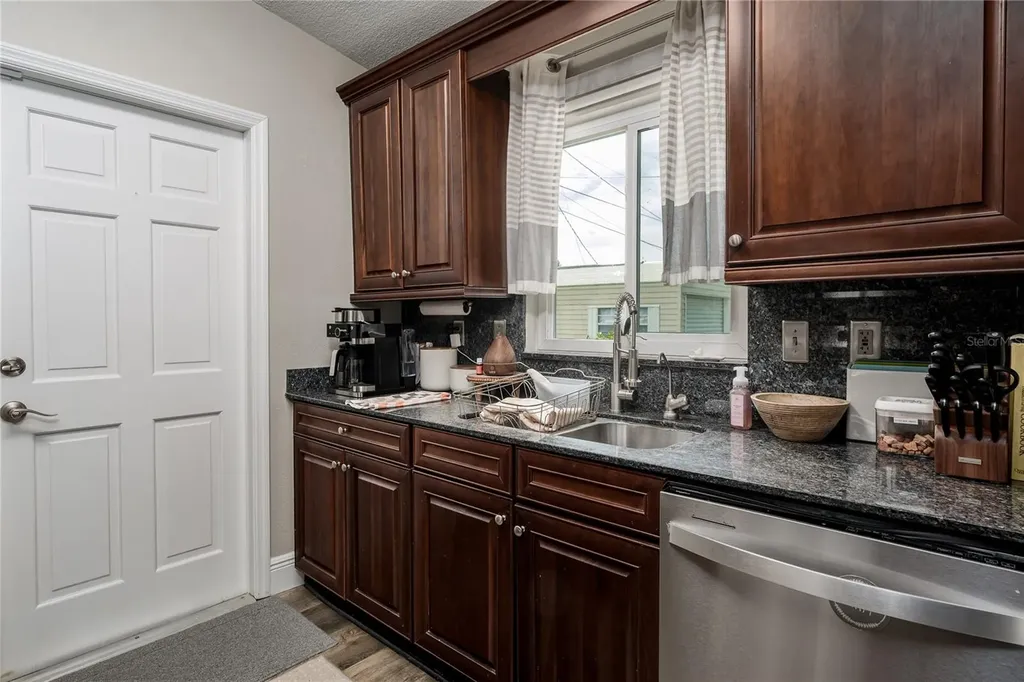 327 43rd Street Boulevard W Palmetto FL 34221