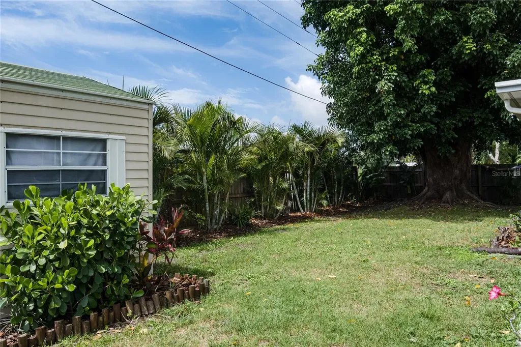 327 43rd Street Boulevard W Palmetto FL 34221