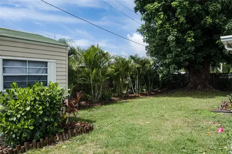 327 43rd Street Boulevard W Palmetto FL 34221
