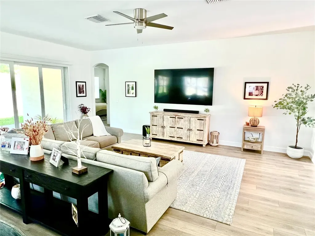 1334 Belcher Drive Tarpon Springs FL 34689