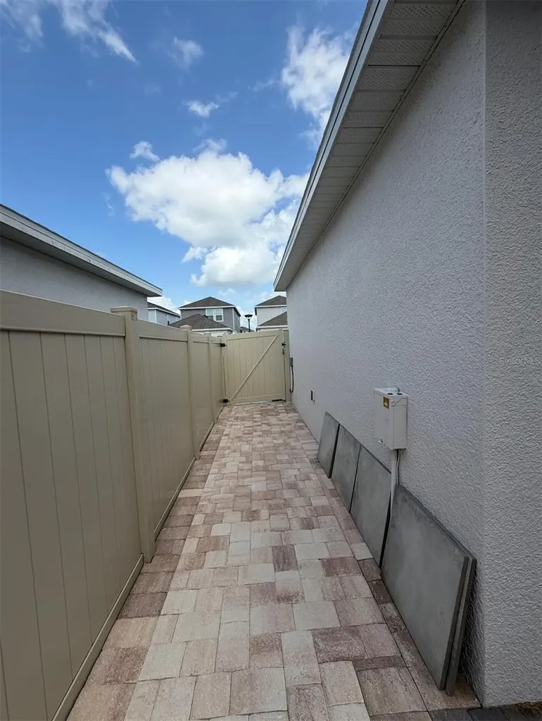 1944 Tohoqua Boulevard Kissimmee FL 34744