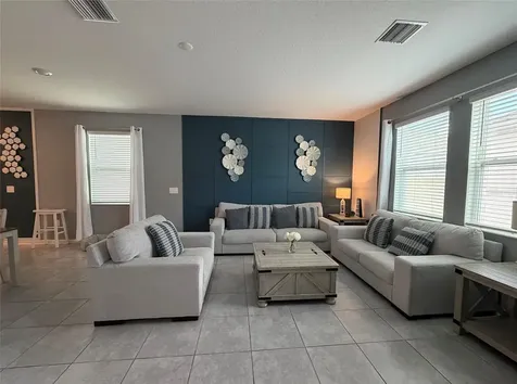 1944 Tohoqua Boulevard Kissimmee FL 34744