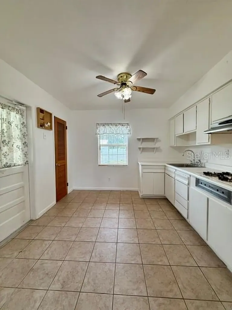 10450 Eastside Avenue Brooksville FL 34601