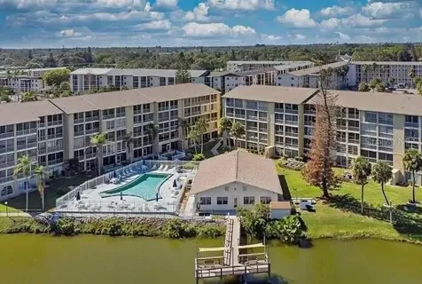 3658 Lake Bayshore Drive Bradenton FL 34205