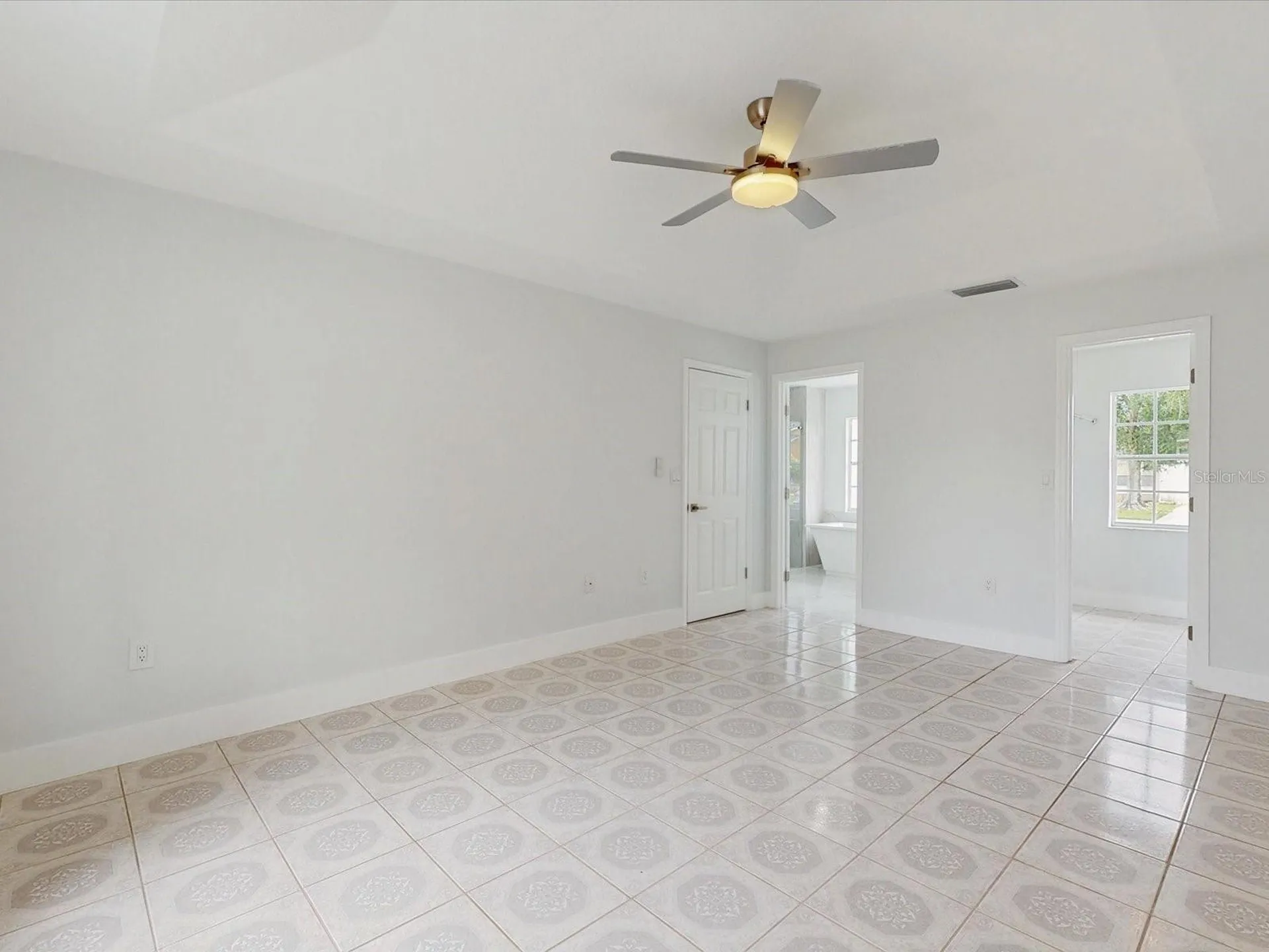 2401 Bel Air Circle Kissimmee FL 34743