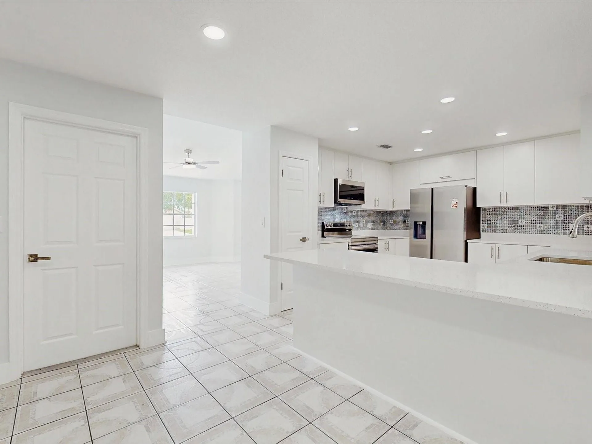 2401 Bel Air Circle Kissimmee FL 34743