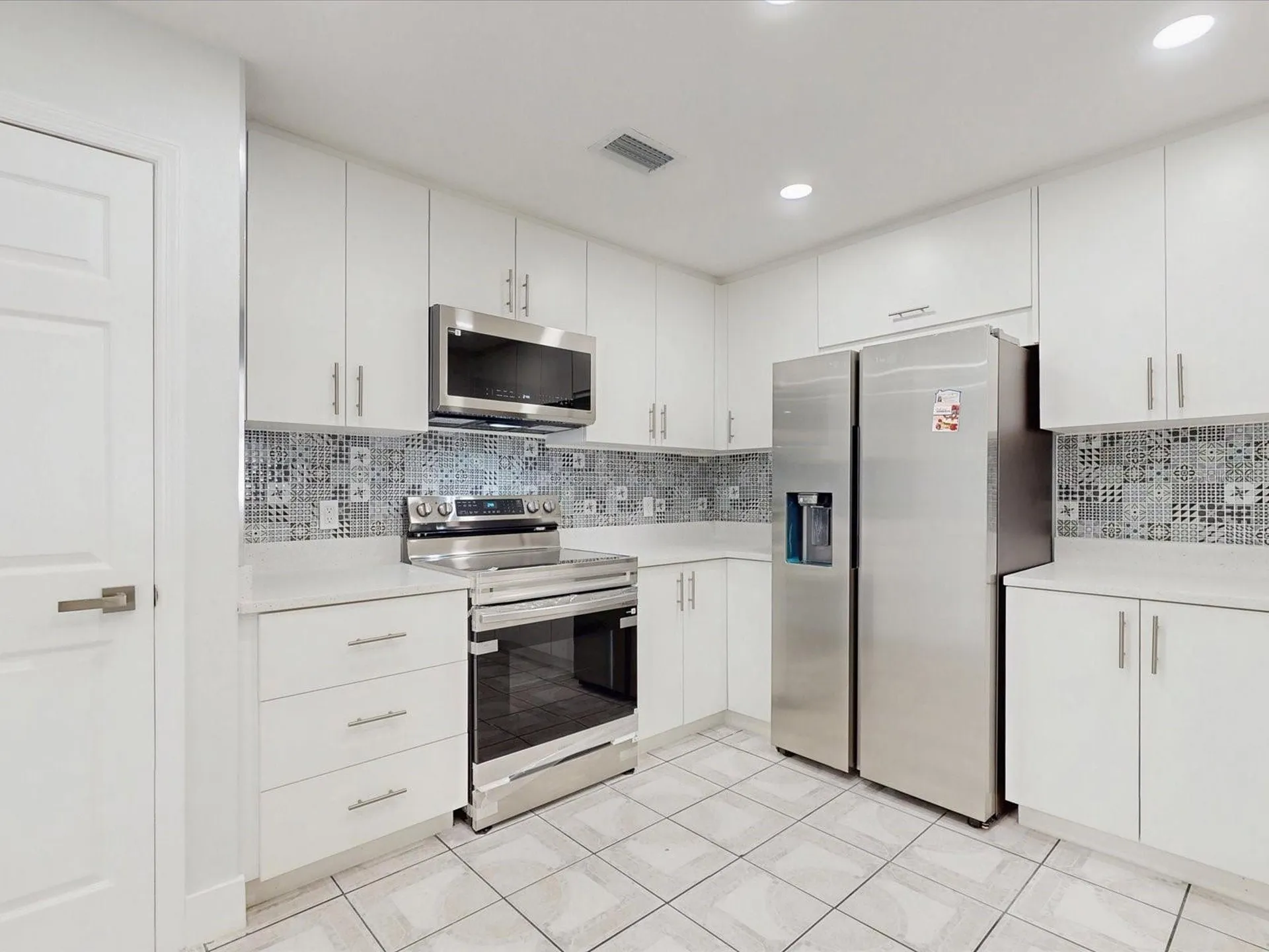2401 Bel Air Circle Kissimmee FL 34743
