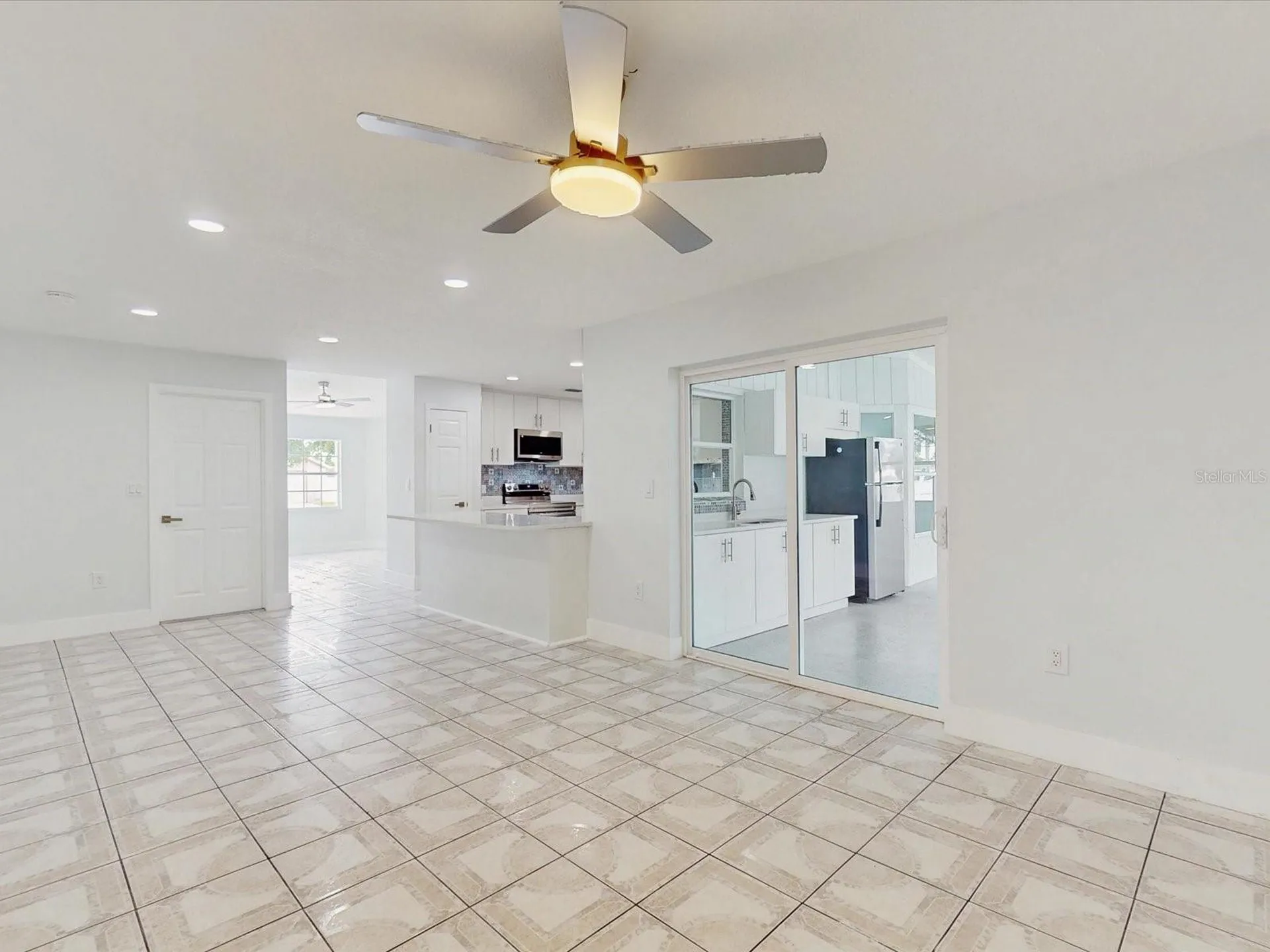 2401 Bel Air Circle Kissimmee FL 34743