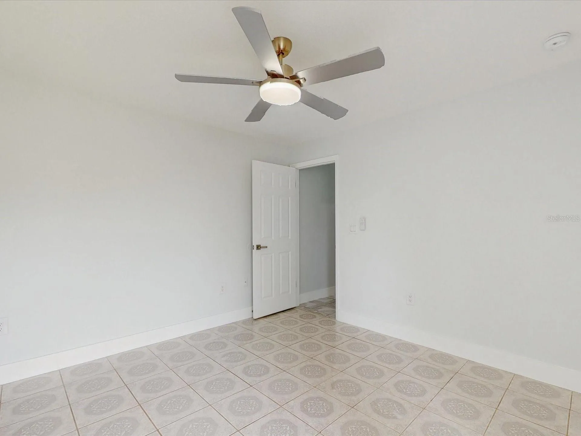 2401 Bel Air Circle Kissimmee FL 34743