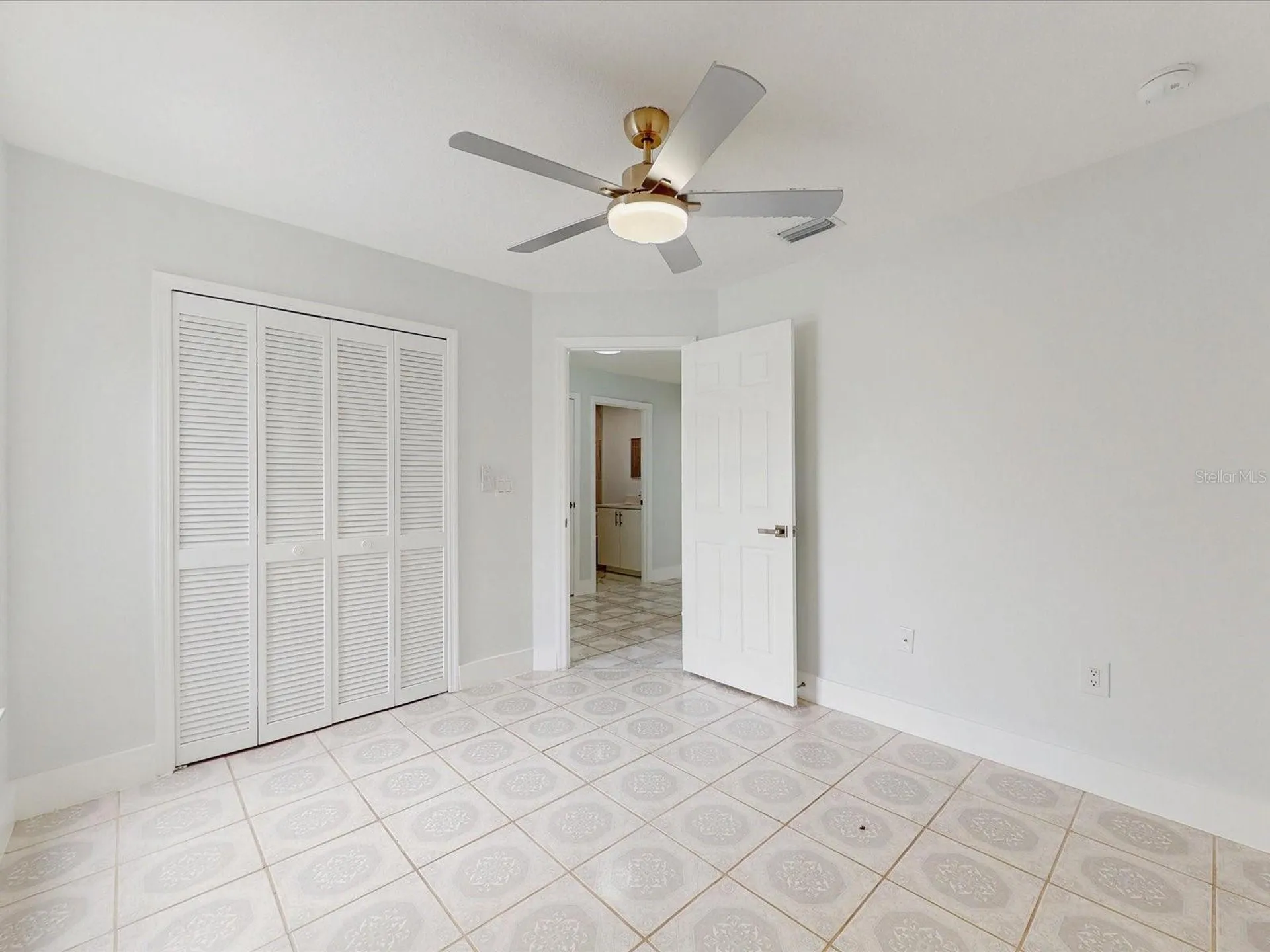 2401 Bel Air Circle Kissimmee FL 34743