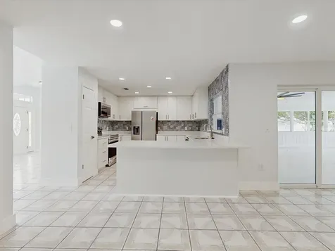2401 Bel Air Circle Kissimmee FL 34743