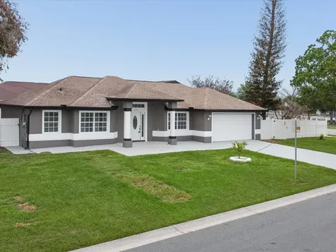 2401 Bel Air Circle Kissimmee FL 34743
