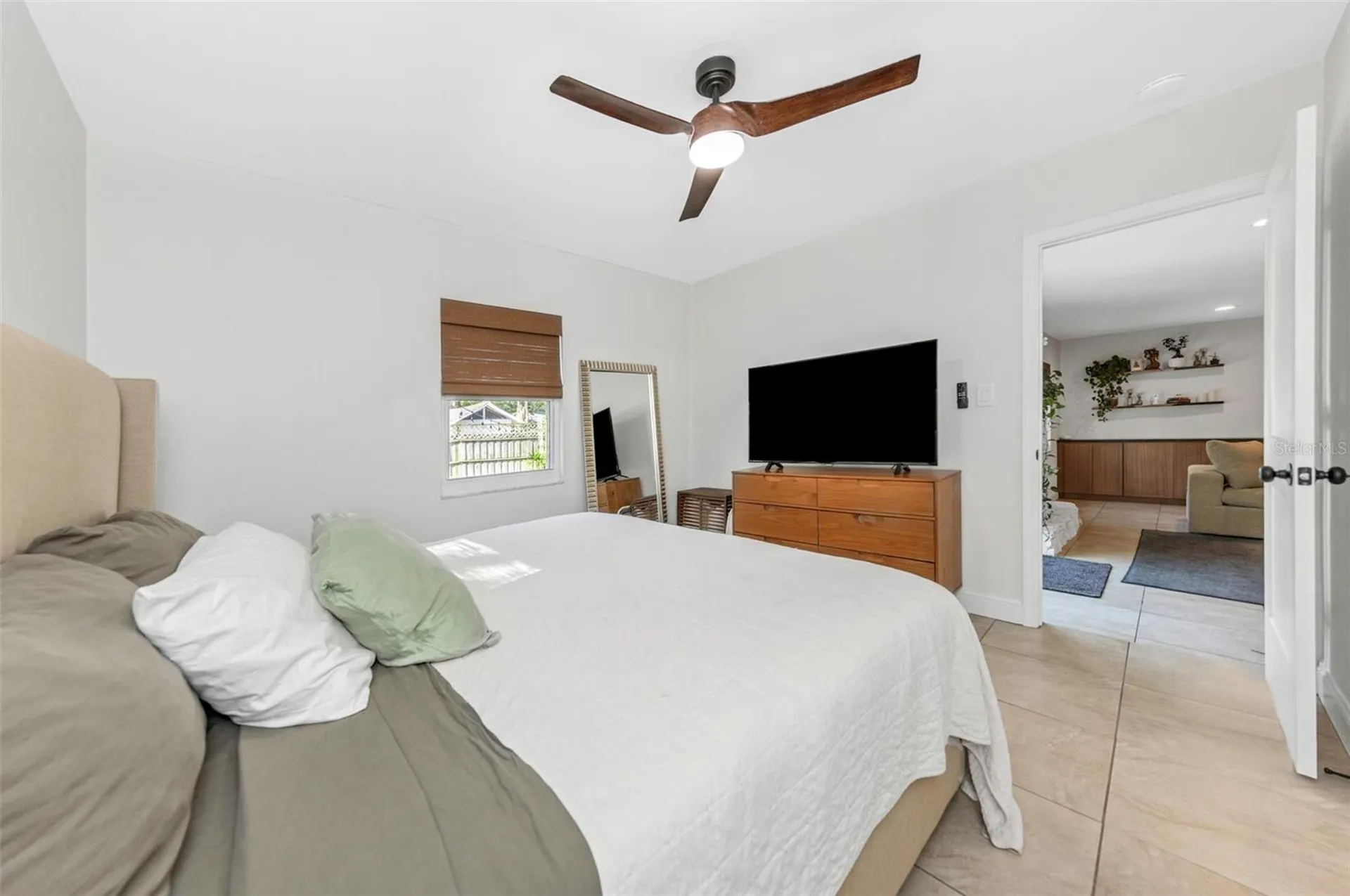 908 W Candlewood Avenue Tampa FL 33603