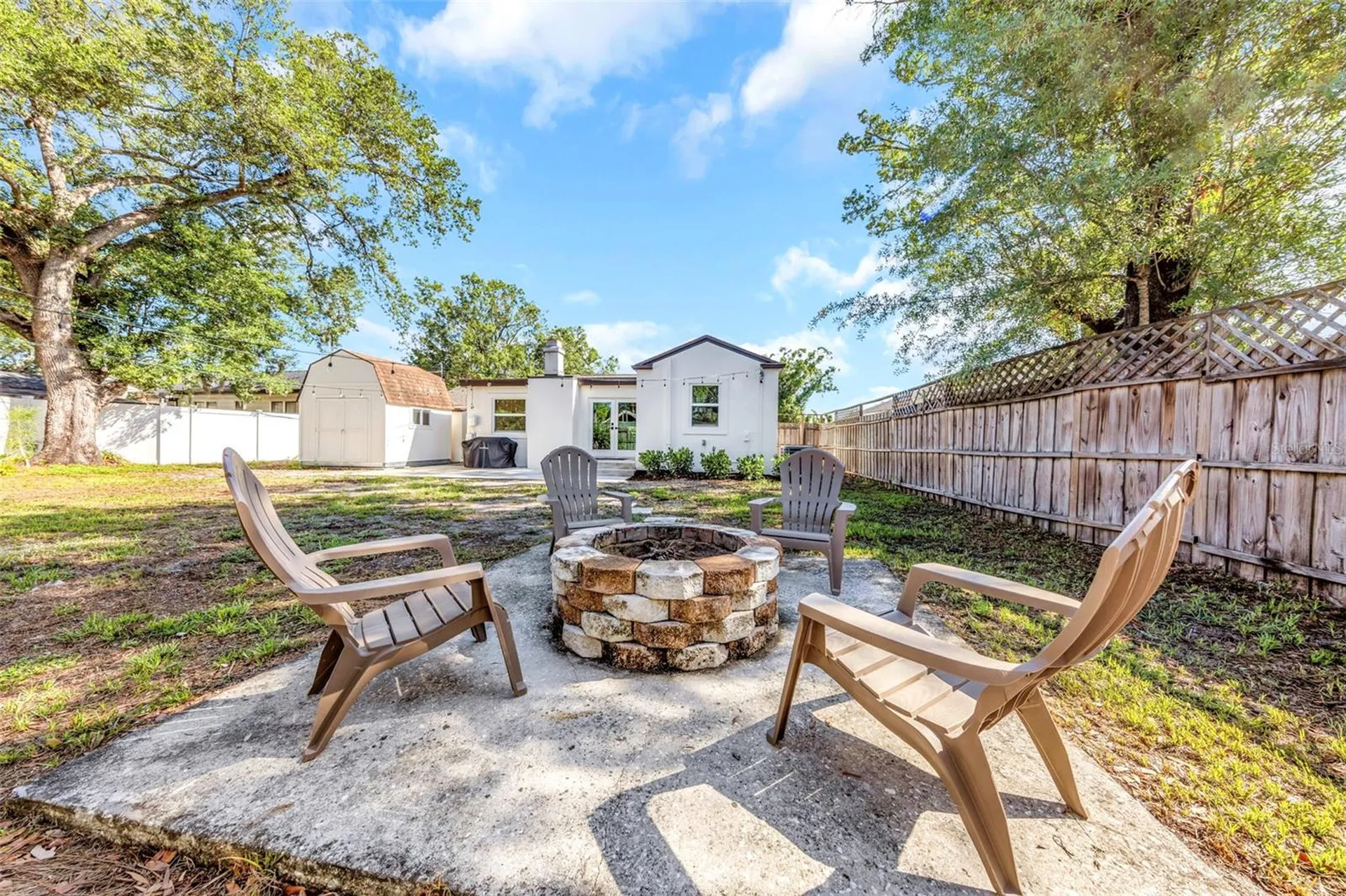 908 W Candlewood Avenue Tampa FL 33603