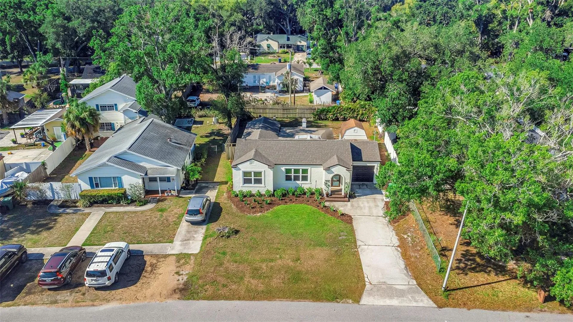 908 W Candlewood Avenue Tampa FL 33603
