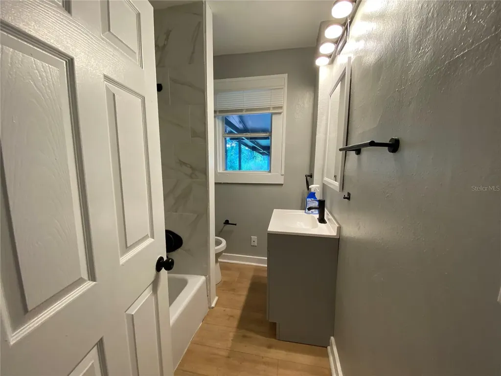 1847 19th Street S St Petersburg FL 33712