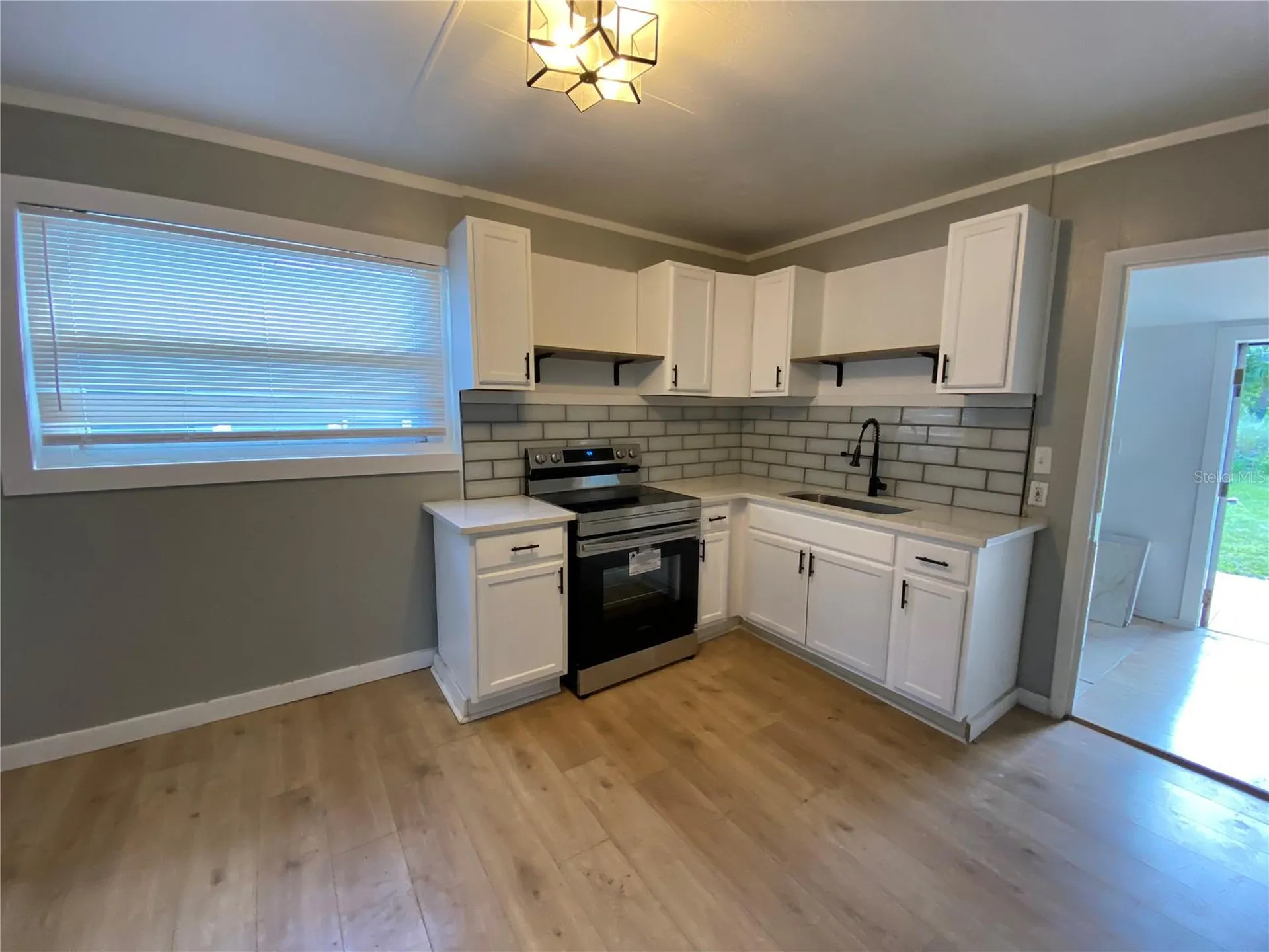 1847 19th Street S St Petersburg FL 33712
