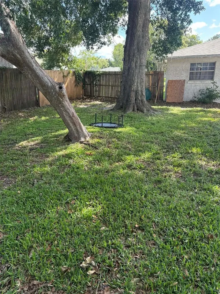 94 Glass Court Port Orange FL 32129